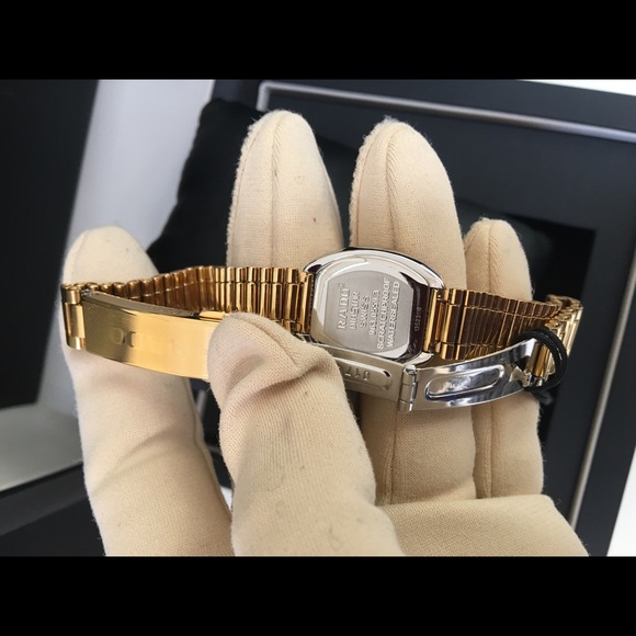 Authentic Rado Ladies Watch - Picture 4 of 8